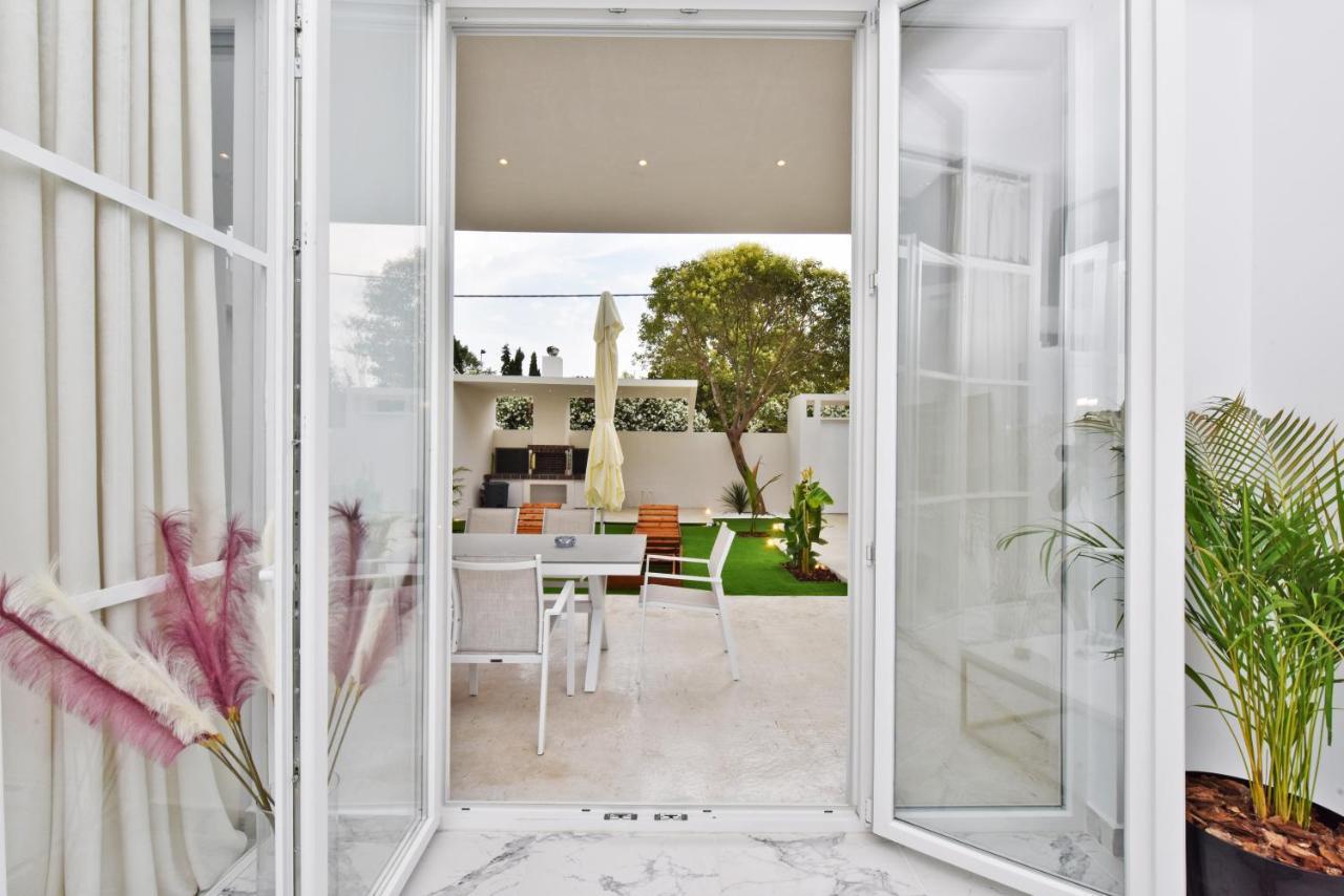 4 Elements Seaside Luxury Suites By Rentalspro Services Nea Moudania Halkidiki Exterior foto