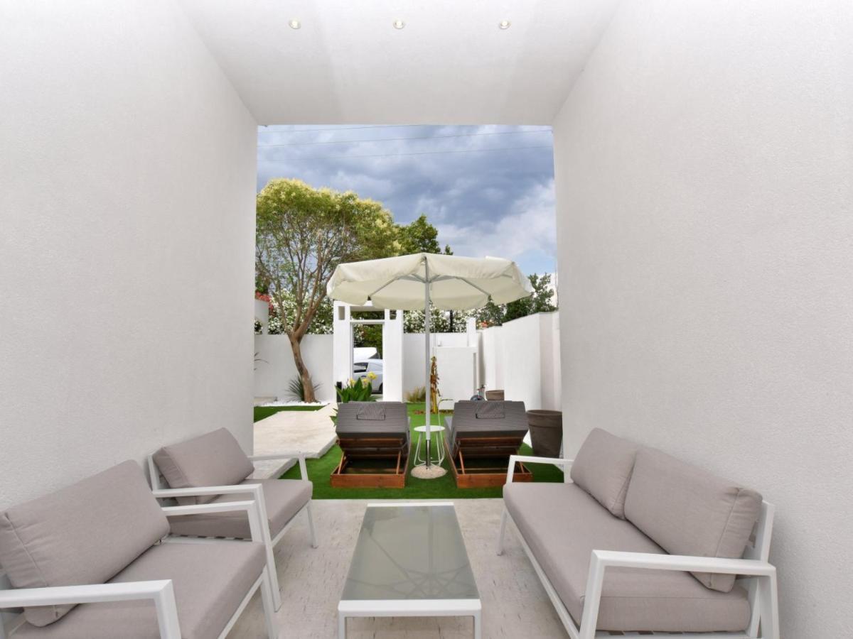 4 Elements Seaside Luxury Suites By Rentalspro Services Nea Moudania Halkidiki Exterior foto